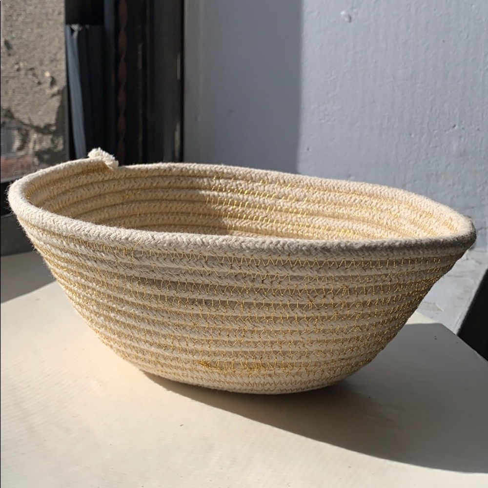 3 for $20 sale🔅 Cream and Gold Rope Bowl
